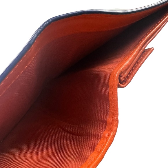 Prada Logo Leather Wallet - Picture 5 of 8